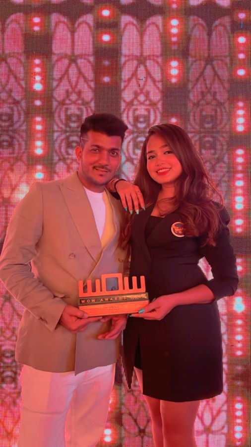 The Weddingwale team receiving the WOW Award for Haldi Ceremony of the Year 2023
